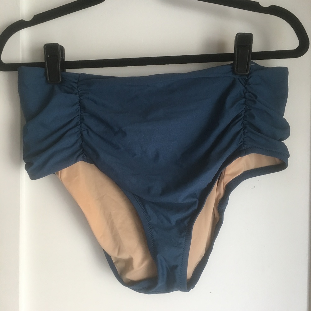 9. J.Crew High-Waisted Ruched Bikini Buttoms